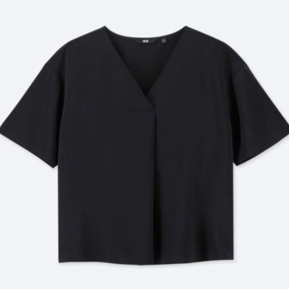 Uniqlo Black Drape V Neck (sz XS) - Picture 1 of 6